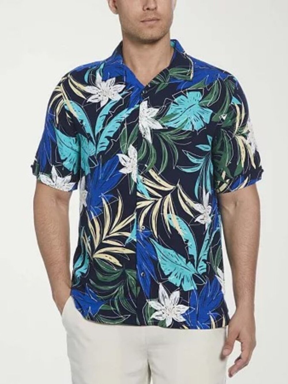 Cubavera men's short sleeve button up shirt.   NWT